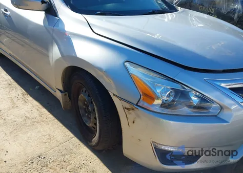 2015 Nissan Altima 2.5 S из США, поврежденный, VIN 1N4AL3AP1FC223797